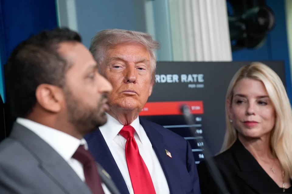 Trump respalda a Kash Patel en medio de críticas por asesinato de Charlie Kirk