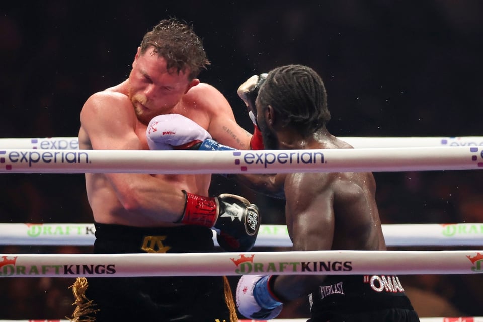 ¿El adiós de Canelo? El 2025 puso en duda su continuidad