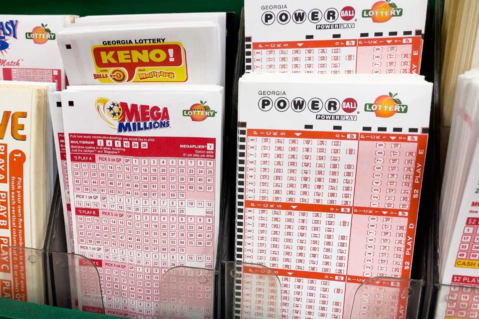 Record de Powerball con $1.8 mil millones ¿Qué pasa si el boleto ganador es de un inmigrante sin papeles?