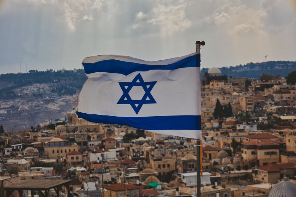 Tiroteo masivo en Jerusalén deja al menos cinco muertos y 12 heridos featured image