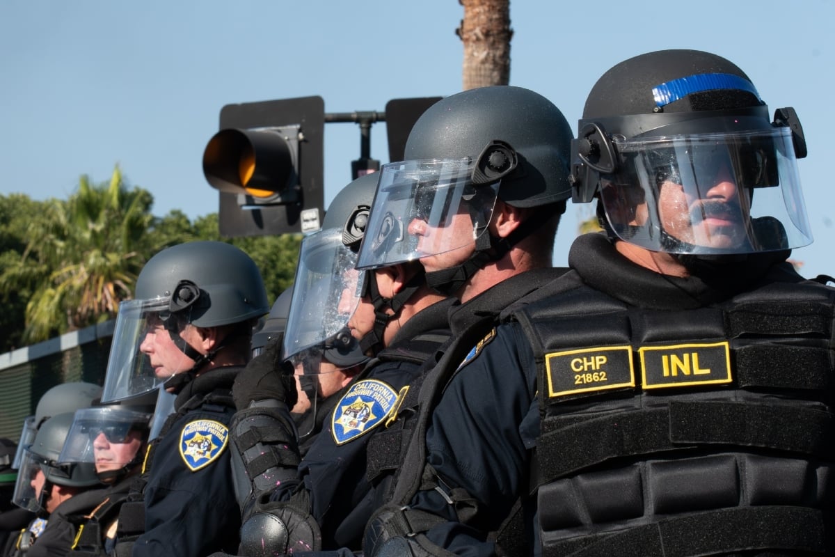 Supremo de EE.UU. permite arrestos migratorios en Los Ángeles tras recurso de Trump, avalando redadas basadas en sospechas