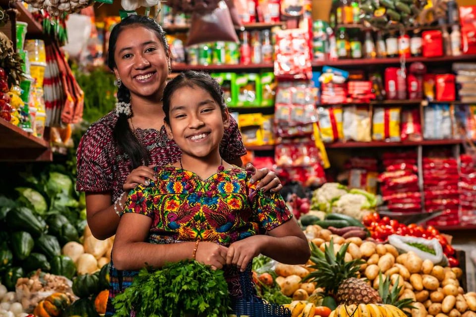 Arranca «Buy Latino»: una campaña para impulsar negocios y proteger la economía latina en EE.UU.