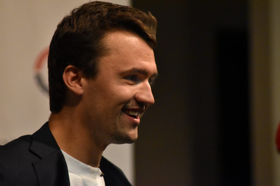 El FBI publica fotos del sospechoso del asesinato de Charlie Kirk en Utah