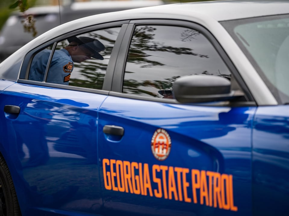Estudiantes detenidos en High School de Georgia por reporte de arma en el campus