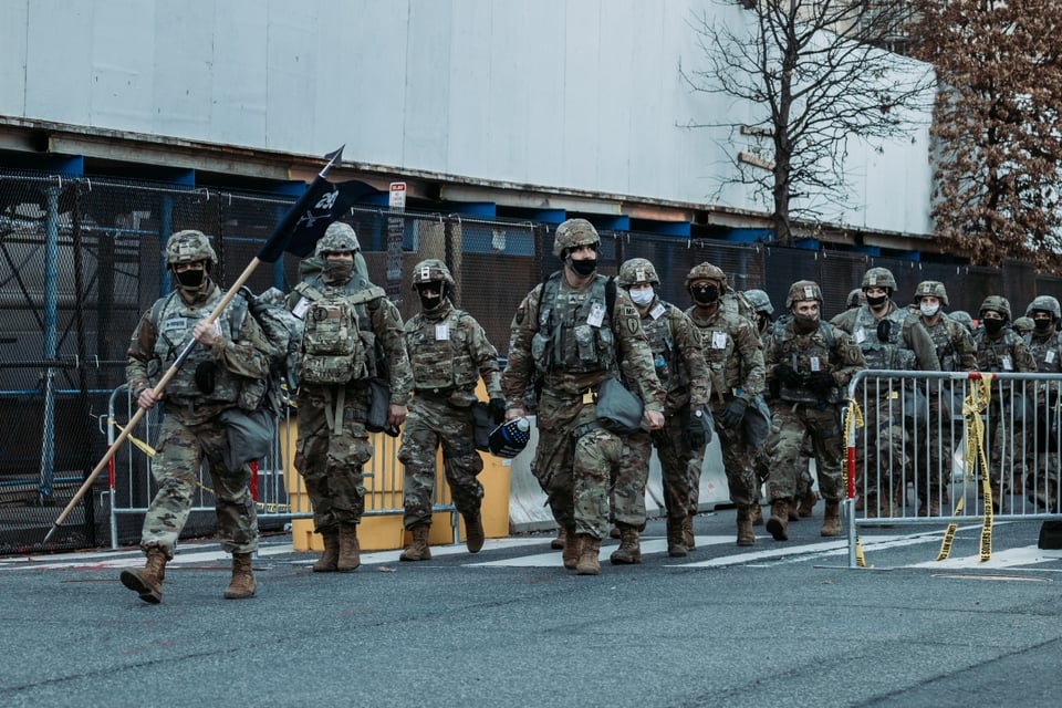 Jueza bloquea despliegue de Guardia Nacional en Portland