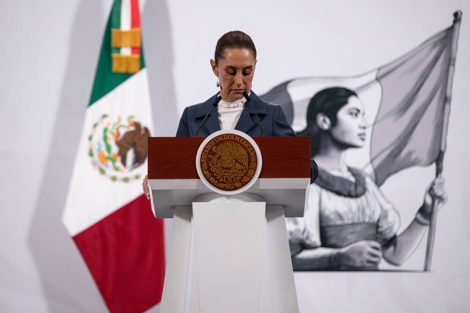 Claudia Sheinbaum se viste de luto y lamenta sencible muerte