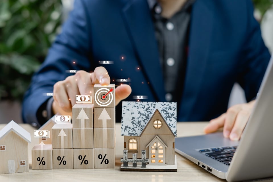 Políticas del Gobierno Trump frustran inversión inmobiliaria latina en EE.UU.