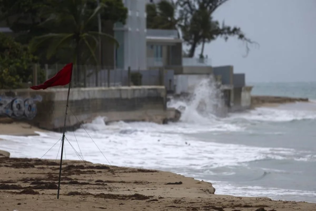 La tormenta Humberto se forma al este de Puerto Rico y podría convertirse en huracán