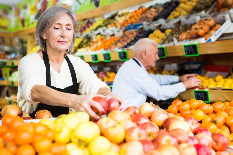 ¿Se puede trabajar y aún recibir beneficios del Seguro Social? Lo que latinos deben saber hoy