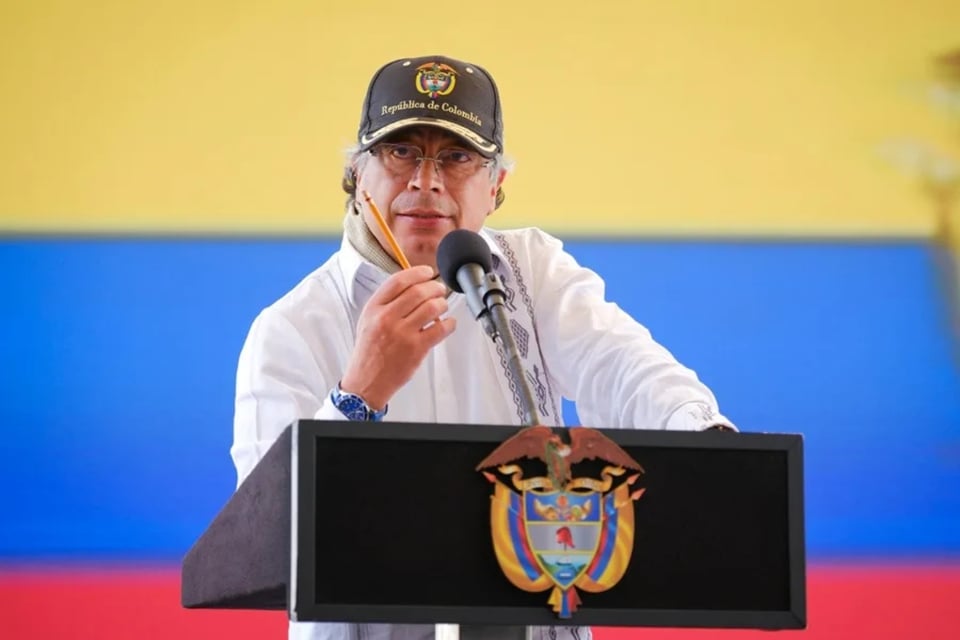 Petro condena ataque estadounidense frente a Venezuela como “asesinato”