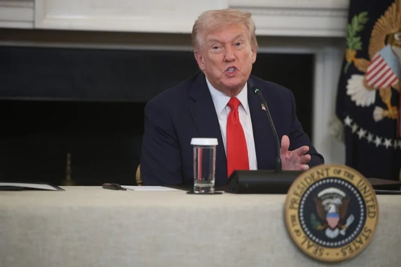 Trump asegura que las narcolanchas atacadas en el Caribe llevaban “vagones cargados de drogas” hacia Estados Unidos