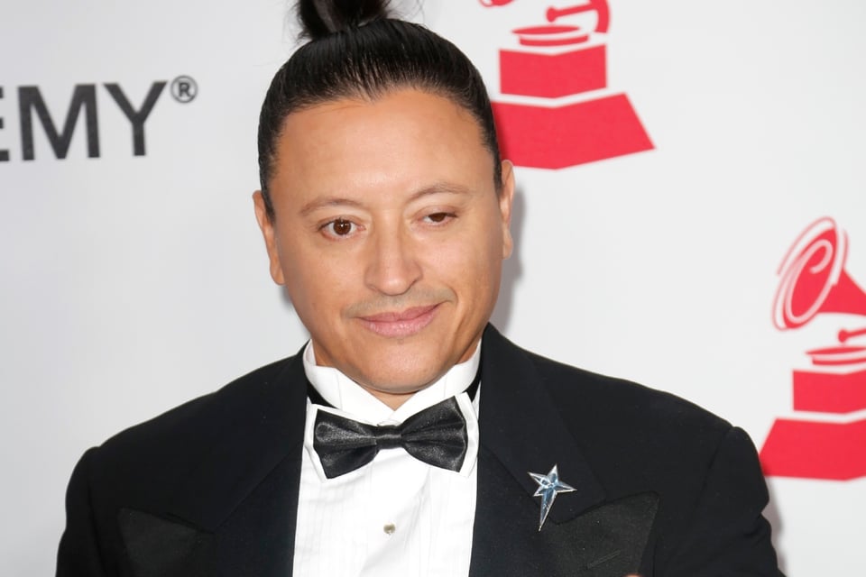 Elvis Crespo ingresará al Salón de la Fama Billboard y promete una celebración histórica del merengue