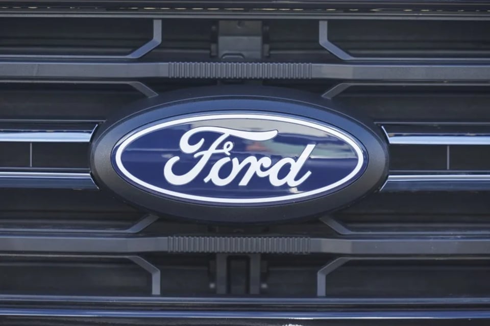 Ford agradece a Trump medidas que le ahorrarán 1.000 millones de dólares