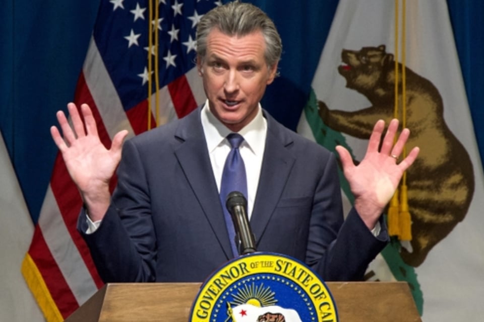 Obama se une a Newsom para promover redistribución de distritos