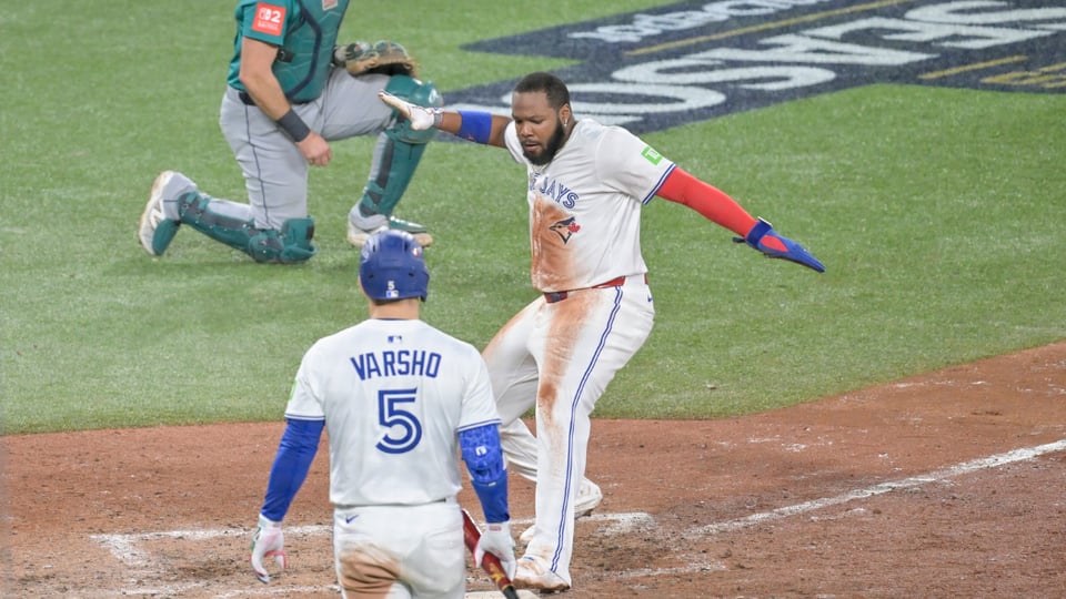 Toronto vence a Seattle y fuerza el Juego 7 de la Serie de Campeonato