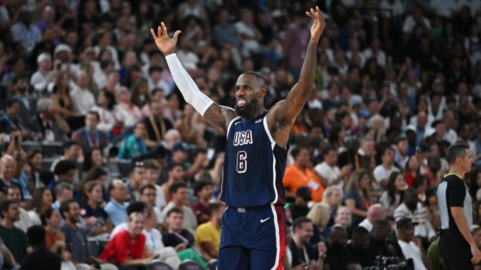 LeBron James lanza nuevo libro infantil inspirado en Halloween featured image
