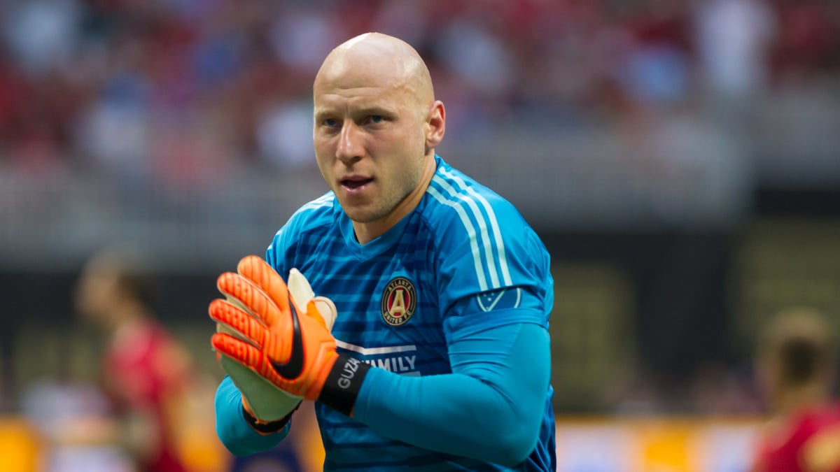 Brad Guzan anuncia su retiro del fútbol tras 21 años de carrera