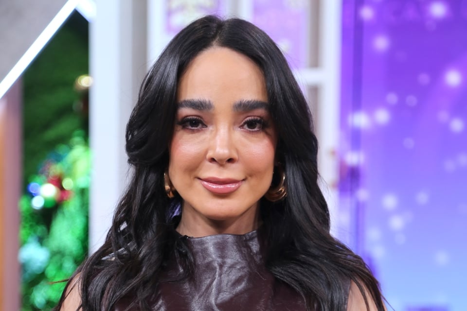 Manelyk González sorprende con cambio radical de look y deslumbra en redes