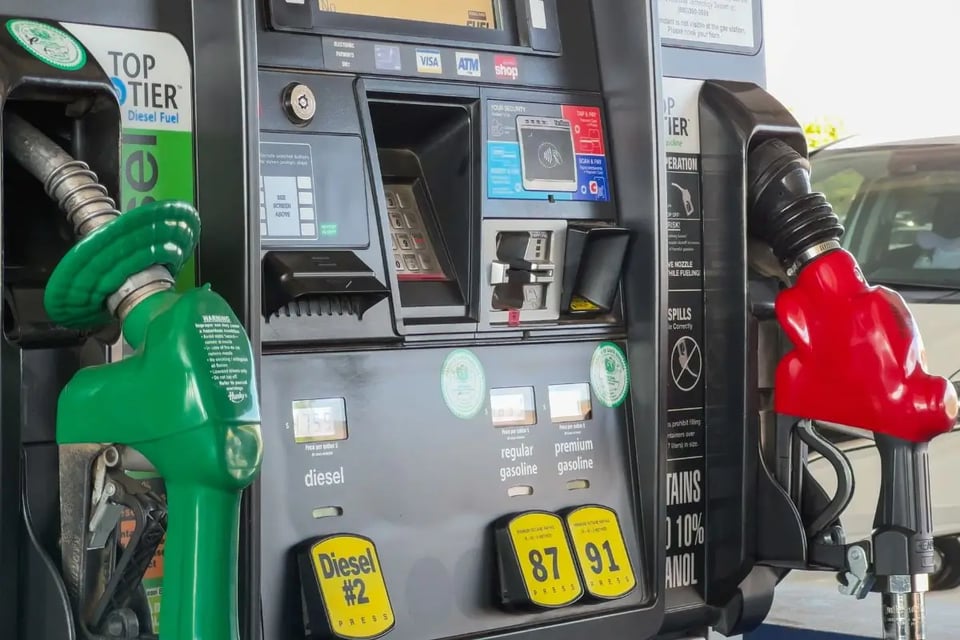 Precio de la gasolina hoy: datos actualizados y contrastes por estados featured image