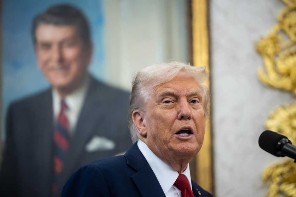 Trump Government Shutdown Today: How It Affects Your Social Security, Travel, Investments, and the Economy