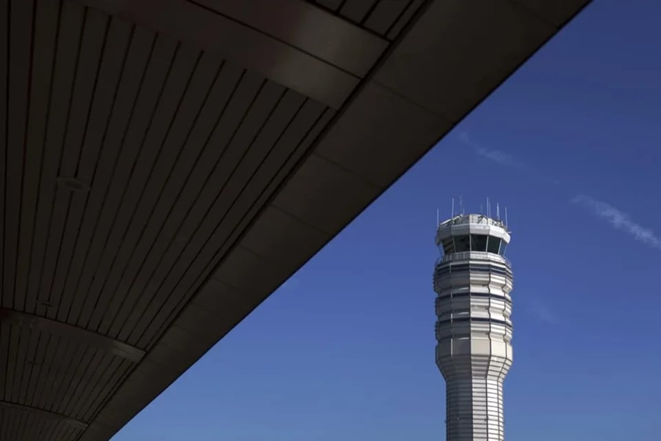 FAA, aeropuertos, Falta de controladores aéreos MundoNOW