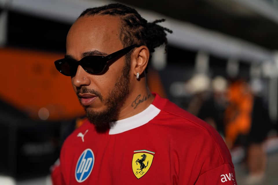 Lewis Hamilton mira a 2026 y lanza un mensaje claro