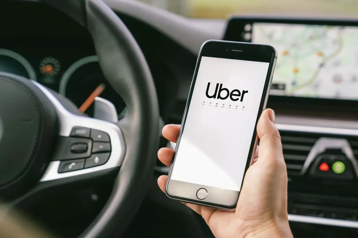 Ya no solo manejas: conductores de Uber podrán obtener ingresos extra con la IA