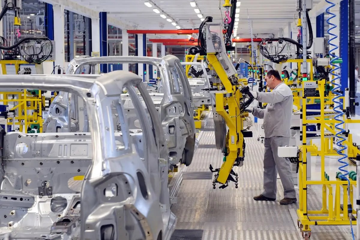 ¿Buscas mejor empleo? Fabricante de autos generará 5,000 trabajos en EE. UU.