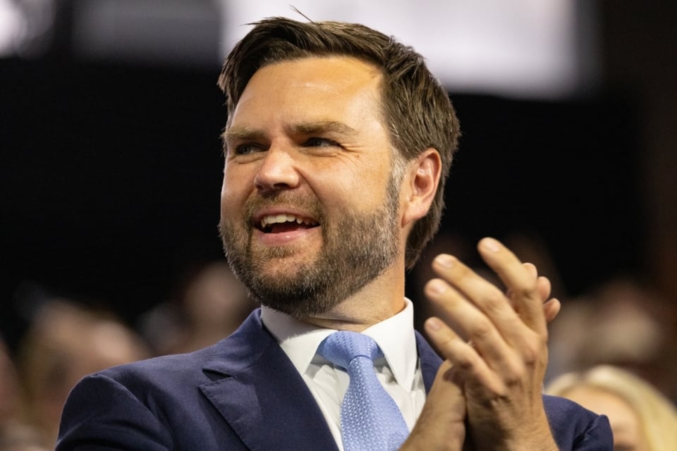 JD Vance se pronuncia ante el momento vivido en el país
