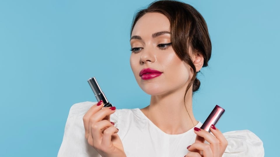 ¿Cómo elegir el labial perfecto? Prueba estos 5 tonos virales favoritos del momento!