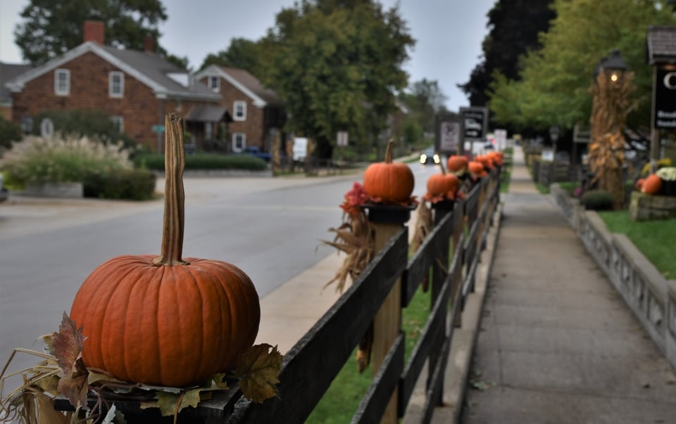 Sheriff se «burla» de los inmigrantes con decoración de Halloween