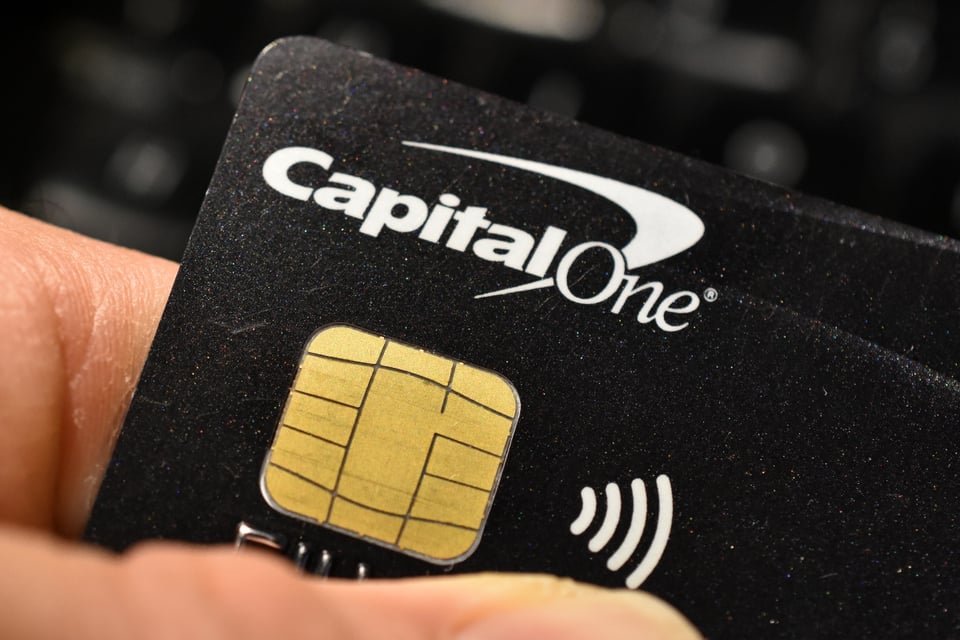 cuentas de ahorro 360, acuerdo millonario, Capital One MundoNOW