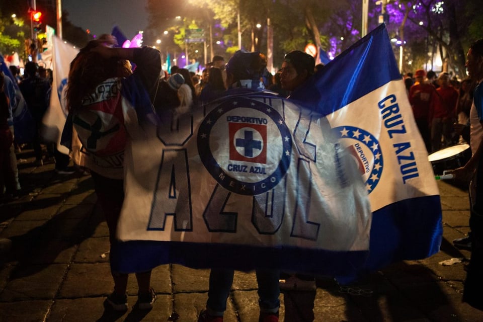 Cruz Azul se deslinda de responsabilidades tras fallecimiento de un aficionado