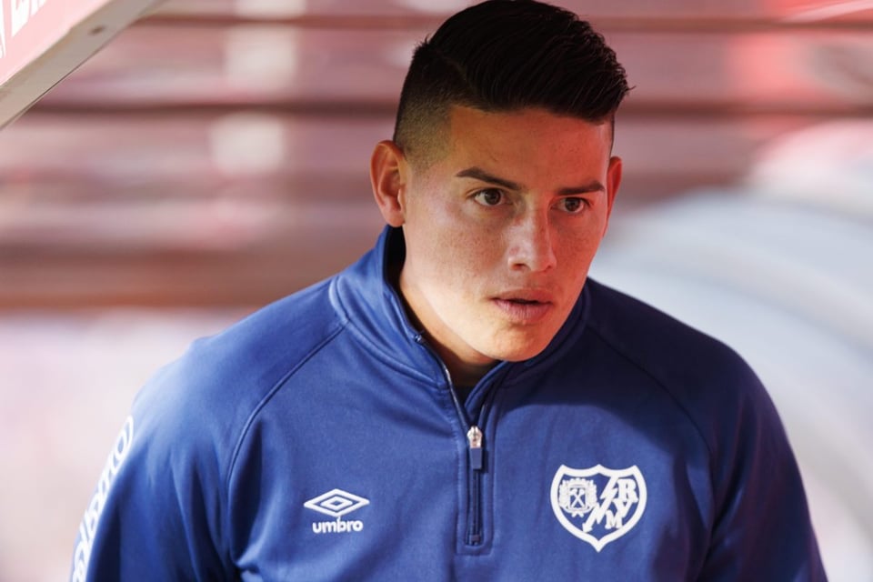James Rodríguez se despide entre aplausos y abucheos en León