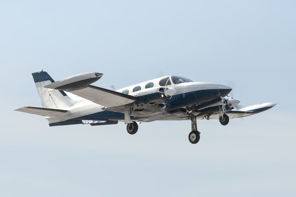 Emergencia en Fort Worth tras caída de aeronave