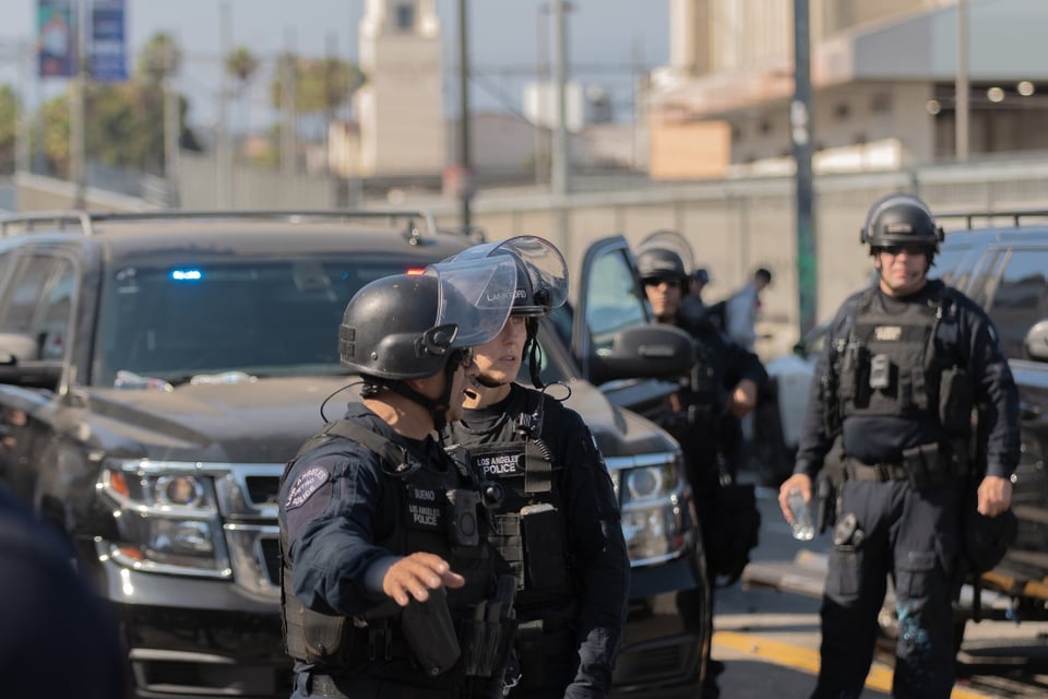 Veterano estadounidense denuncia abuso durante redada migratoria en California