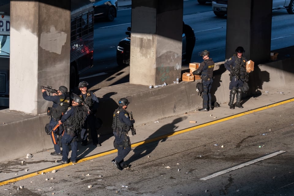 Condado de Los Ángeles declara emergencia ante redadas migratorias