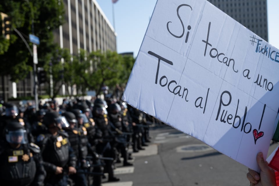 Chicago declara zonas libres de ICE en propiedades municipales