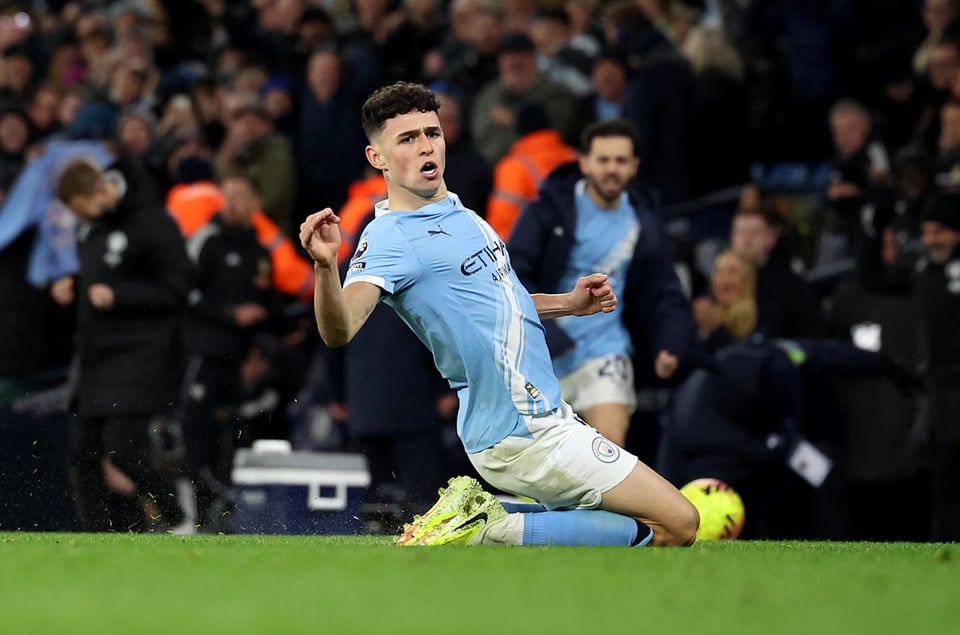 Foden rescata al City del desastre en el Etihad