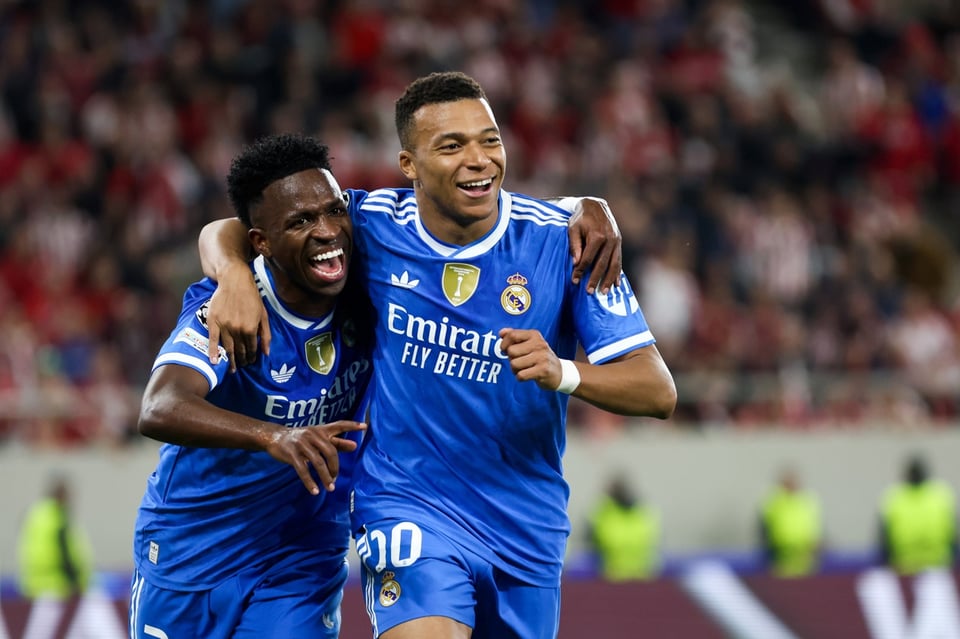 Mbappé viaja a Arabia para la final de la Supercopa ante Barcelona