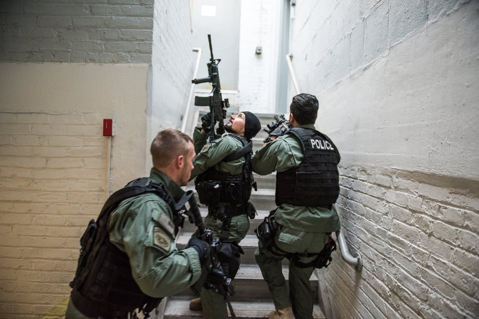 Operativos de ICE dejan cientos de detenidos en EE.UU.