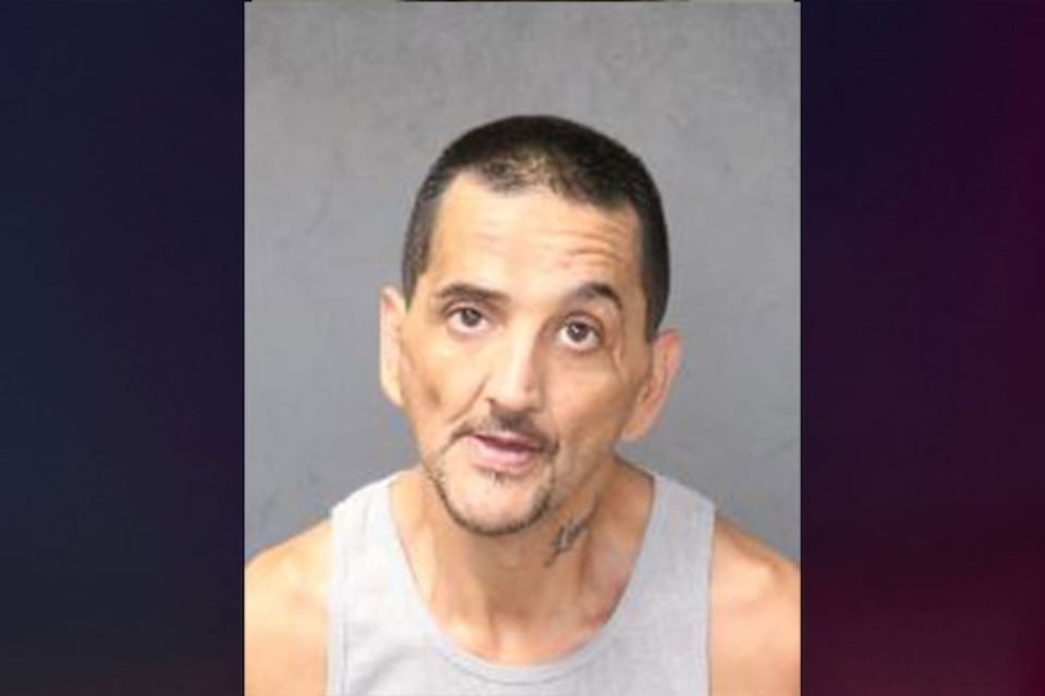 Arrestan a Hombre de Nuevo México que asesino a su madre y la desmembró