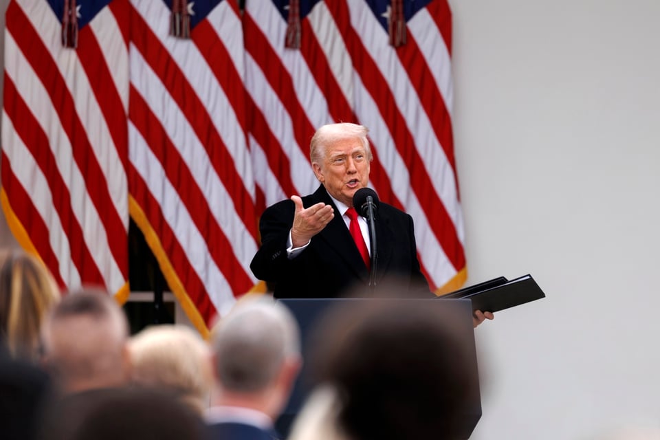 Trump llama “estúpida” a reportera tras pregunta sobre tiroteo en Washington