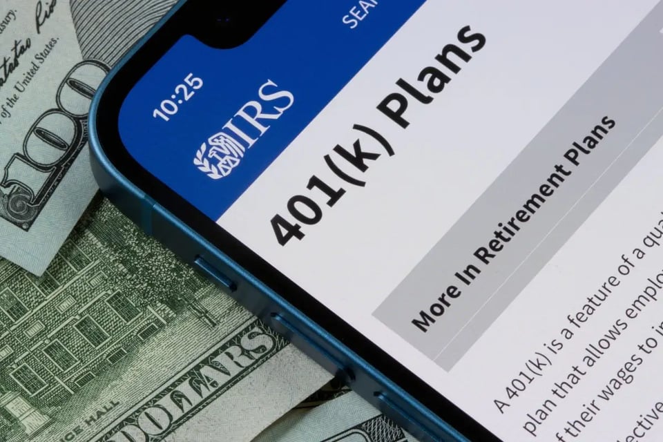 ¡Buenas noticias para empleados! aumentan aportes a planes 401k en 2026