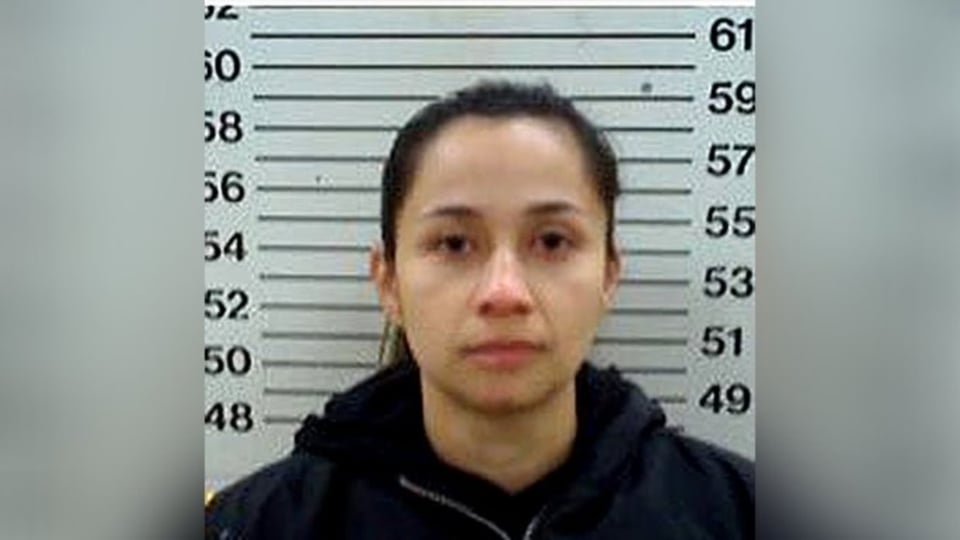 Juez de EE.UU. declara ilegal detención de maestra colombiana en Chicago