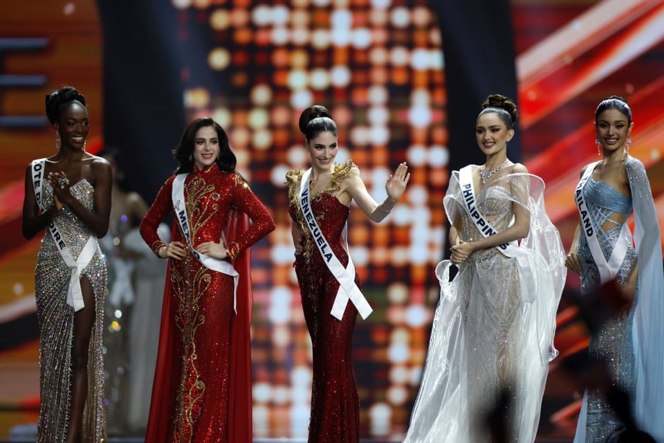 Fátima Bosch lanza dardos tras ataques tras su coronación como Miss Universo 2025