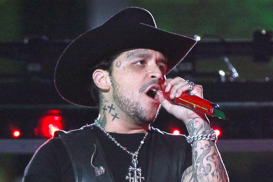 Familia de Christian Nodal, Christian Nodal sibling controversy continues to spark concern