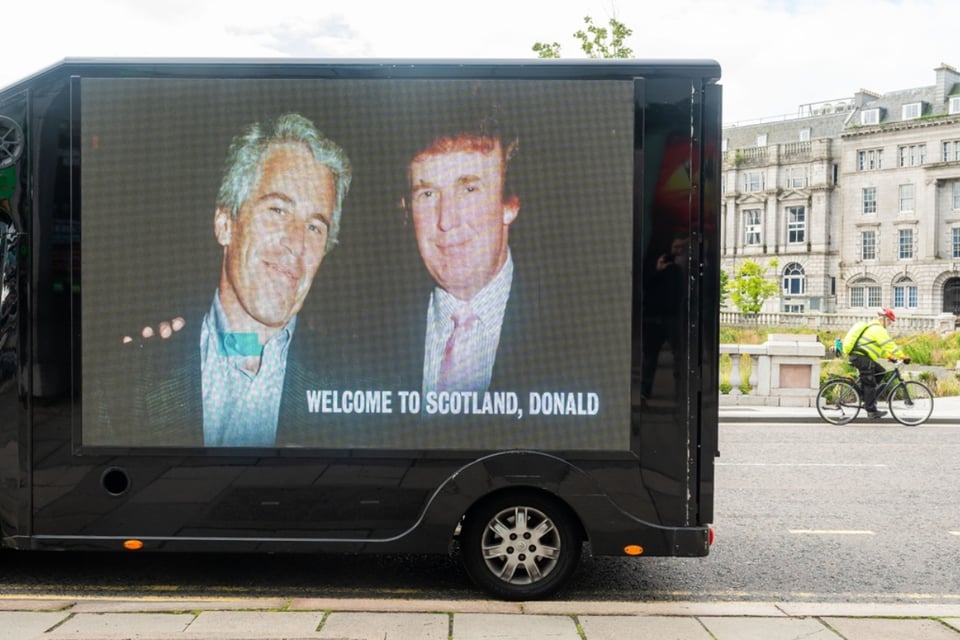 Nuevos correos de Epstein