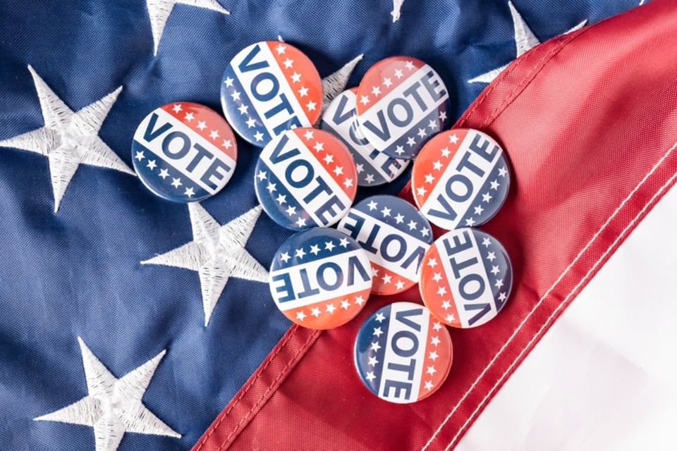 Congresistas regresan a Washington entre caos y retrasos para votar reapertura del Gobierno