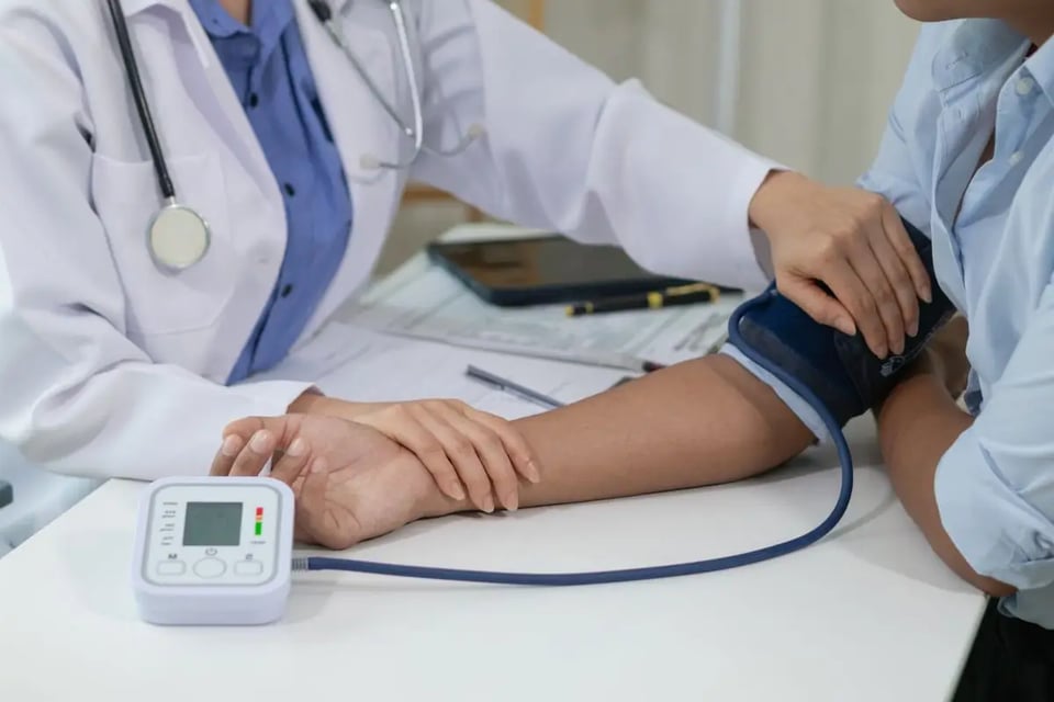 Aumentos de hasta 136% en renovación de seguro médico ¿Qué pasará con la ley ACA?